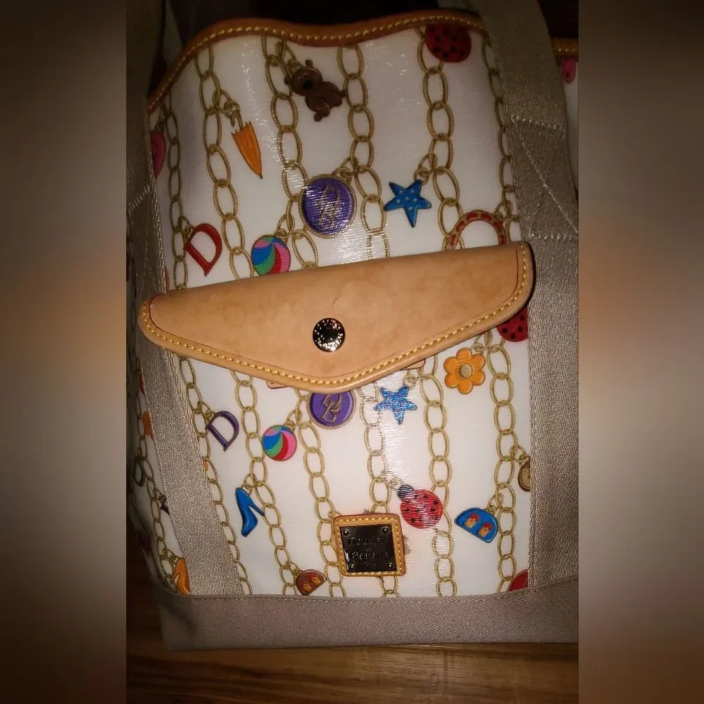 Dooney & BOURKE VINTAGE HOLIDAY CHARMS Chain Pattern Tote Bag PURSE
